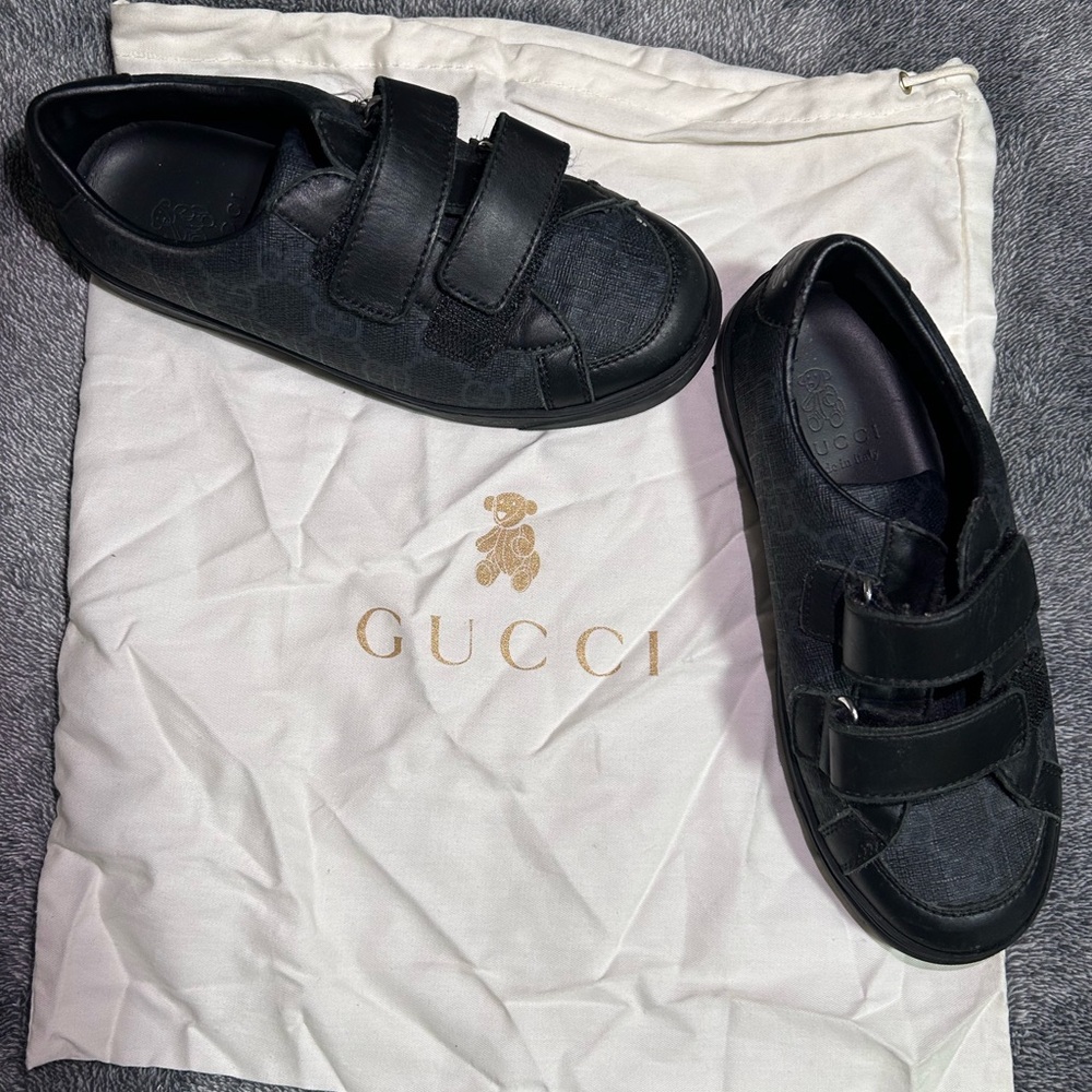 Gucci Men's Black Velcro Sneakers
